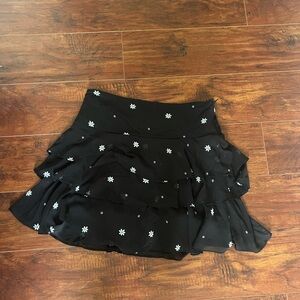 urban outfitters black daisy mini skirt